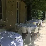 Nocleg ze śniadaniem Chateau De Fajac La Selve 4*