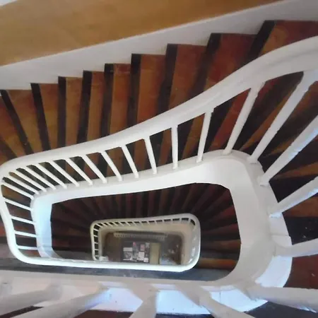 Bed & Breakfast Chateau De Fajac La Selve 4*