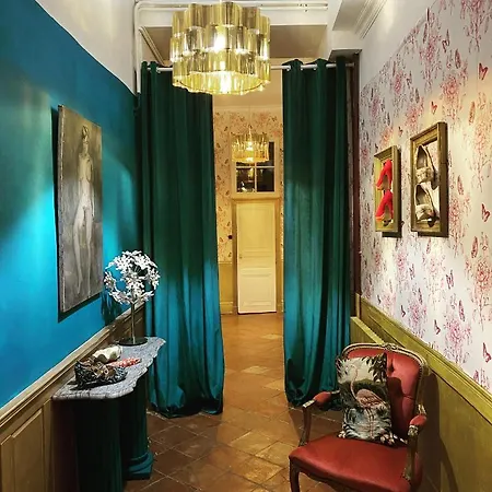 Couette-café Château De Fajac La Selve 3*