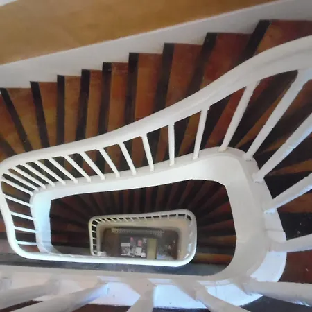 Chateau De Fajac La Selve Bed & Breakfast 4*