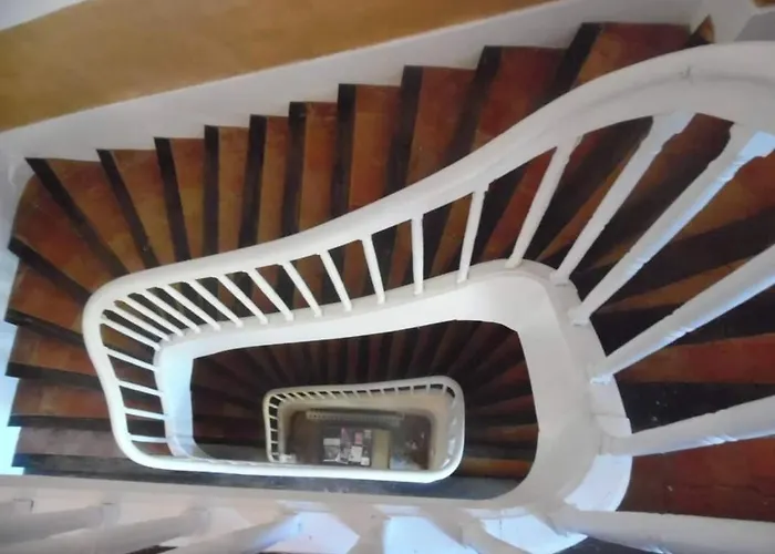 Alojamento de Acomodação e Pequeno-almoço Château De Fajac La Selve 4*